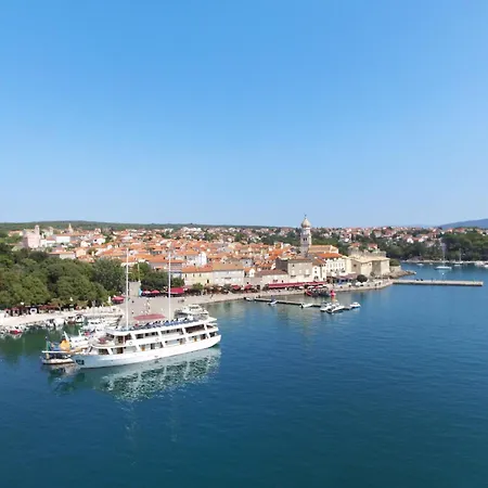 By Interhome Ferienhaus Krk Town